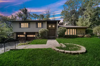 924 Quinn Place, Dyer, IN 46311 - Photo 2