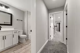 4292 W 77th Pl, Merrillville, IN 46410 - Photo 24