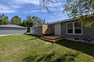 709 W Wilson St, Hebron, IN 46341 - Photo 18