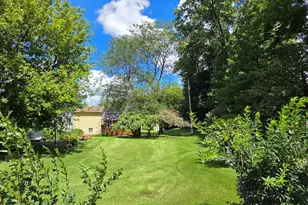 2106 Worthington Dr, Valparaiso, IN 46383 - Photo 40