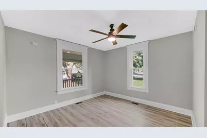 524 N Market Street, Winamac, IN 46996 - Photo 8