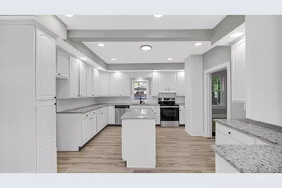 524 N Market Street, Winamac, IN 46996 - Photo 2