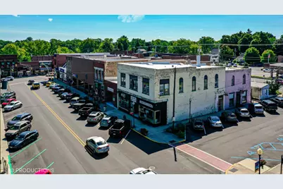 119 Broadway Avenue, Chesterton, IN 46304 - Photo 1