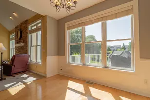 2255 Naples Dr, Valparaiso, IN 46385 - Photo 20