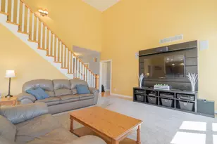 2255 Naples Dr, Valparaiso, IN 46385 - Photo 12