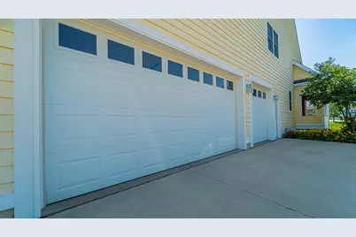 2255 Naples Drive, Valparaiso, IN 46385 - Photo 6