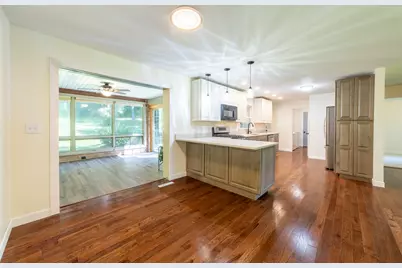 820 N 350 E, Valparaiso, IN 46383 - Photo 10