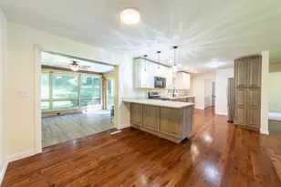 820 N 350 E, Valparaiso, IN 46383 - Photo 10