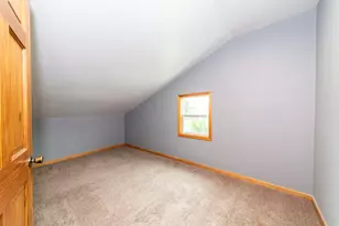 220 S Linda St, Hobart, IN 46342 - Photo 36