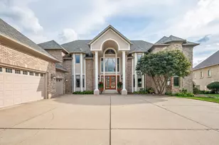 459 Surrey Hill Ln, Valparaiso, IN 46385 - Photo 2