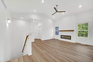 476 Magnolia Ln, Chesterton, IN 46304 - Photo 4