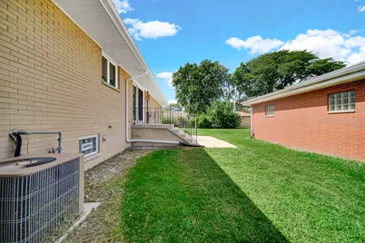 8304 Monroe Avenue, Munster, IN 46321 - Photo 36