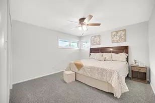 8304 Monroe Ave, Munster, IN 46321 - Photo 18