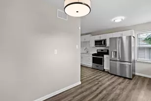 1107 W 63rd Ave, Merrillville, IN 46410 - Photo 4