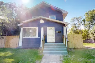 720 Maryland St, Gary, IN 46402 - Photo 2