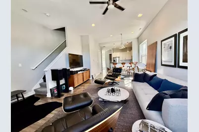 380 N Indiana Avenue, Crown Point, IN 46307 - Photo 4