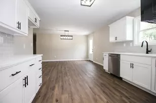10524 Coyote Trl, Wheatfield, IN 46392 - Photo 14