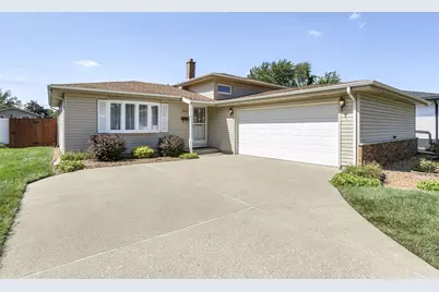 8612 Jefferson Avenue, Munster, IN 46321 - Photo 1