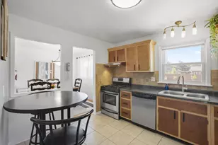 8612 Jefferson Ave, Munster, IN 46321 - Photo 4