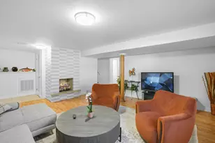 8612 Jefferson Ave, Munster, IN 46321 - Photo 14