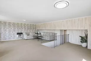 8612 Jefferson Ave, Munster, IN 46321 - Photo 8