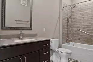 208 N Campbell St, Valparaiso, IN 46385 - Photo 18