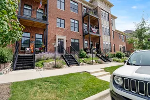 208 N Campbell St, Valparaiso, IN 46385 - Photo 28