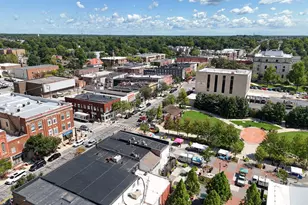 208 N Campbell St, Valparaiso, IN 46385 - Photo 34