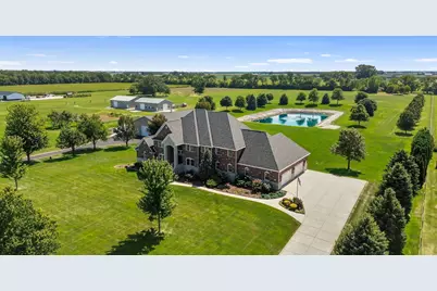 232 E 250 S, Valparaiso, IN 46383 - Photo 4