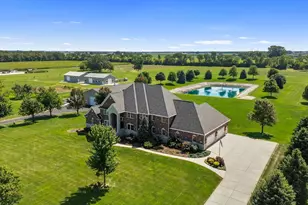 232 E 250 S, Valparaiso, IN 46383 - Photo 4