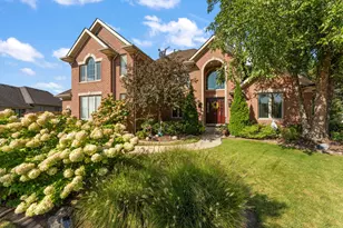 2131 White Oak Ln, Highland, IN 46322 - Photo 2