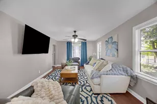 1582 Taney Pl, Gary, IN 46404 - Photo 4