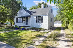 1582 Taney Pl, Gary, IN 46404 - Photo 2