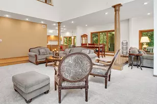 2102 Emmett Ct, Valparaiso, IN 46385 - Photo 8