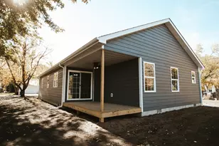 106 E Trett St, Wheatfield, IN 46392 - Photo 16