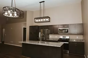 106 E Trett St, Wheatfield, IN 46392 - Photo 6