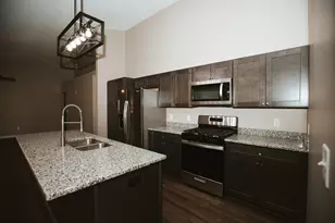 106 E Trett St, Wheatfield, IN 46392 - Photo 14