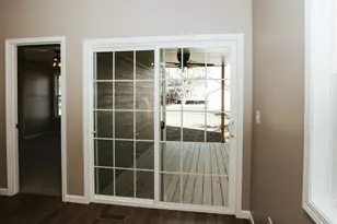 106 E Trett St, Wheatfield, IN 46392 - Photo 14