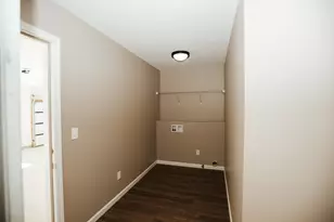 106 E Trett St, Wheatfield, IN 46392 - Photo 28