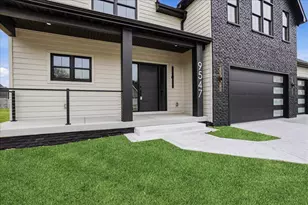 9547 Tall Grass Trail, Saint John, IN 46373 - Photo 4
