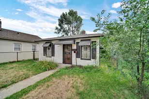 2425 Prospect St, Gary, IN 46407 - Photo 2