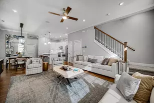 207 Academy St, Valparaiso, IN 46383 - Photo 4