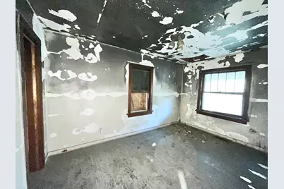 856 Kentucky Street, Gary, IN 46402 - Photo 8