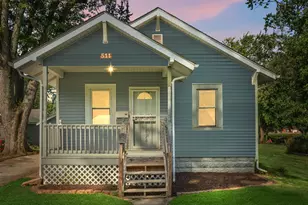 511 N West St, Crown Point, IN 46307 - Photo 2