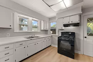 511 N West St, Crown Point, IN 46307 - Photo 14