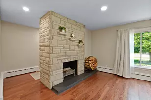 744 S Court St, Crown Point, IN 46307 - Photo 6