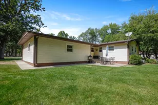 744 S Court St, Crown Point, IN 46307 - Photo 30