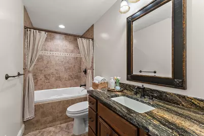 2655 Vivante Drive, Valparaiso, IN 46385 - Photo 18