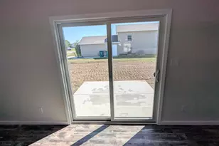 4001 W 68th Ave, Merrillville, IN 46410 - Photo 8