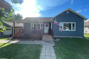 301 Hoffman St, Crown Point, IN 46307 - Photo 1